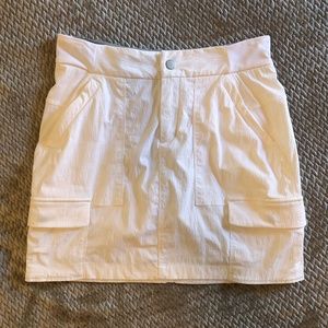 Athleta Trekkie Cargo Skort